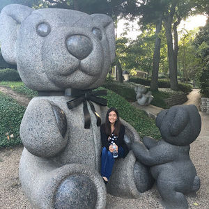 Meet your Posher, Itzel